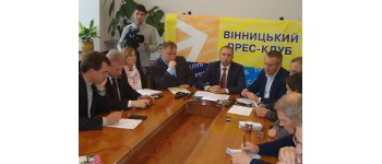У Вінниці ОПОРА влаштувала круглий стіл для правоохоронців, спостерігачів, журналістів та кандидатів