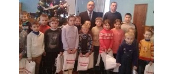 На Вінниччині політики активно дарували новорічні подарунки